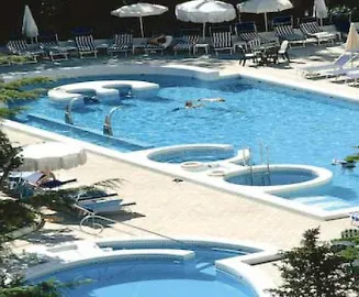 Отель Due Torri 5*